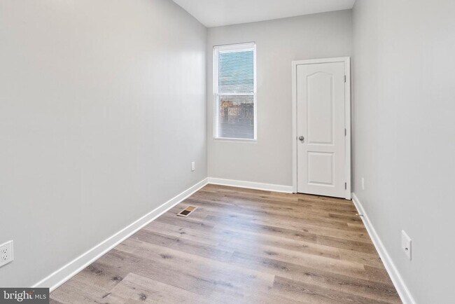 Building Photo - 511 Wildwood Pkwy