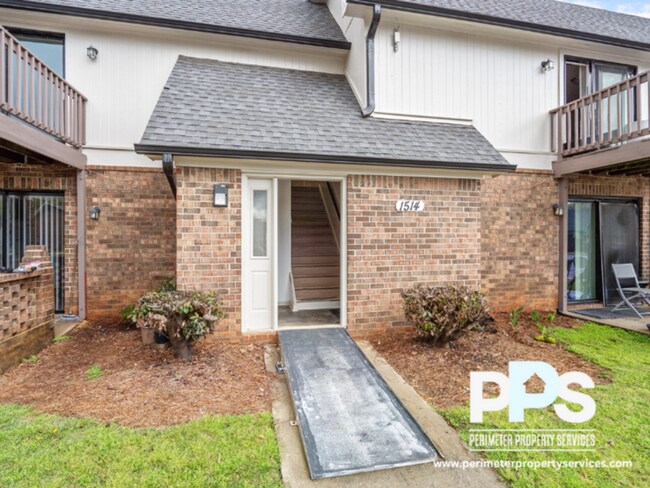 Foto del edificio - 1510-1512-1514 Pine Log Road