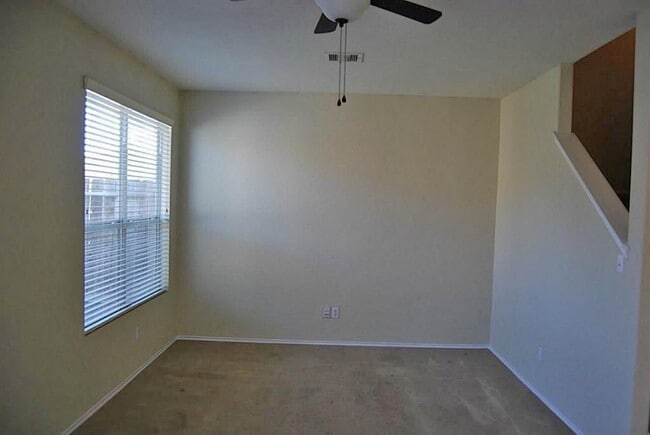 Building Photo - 16806 Mammoth Springs Dr