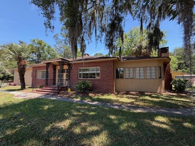 Building Photo - 124 Quacco Rd