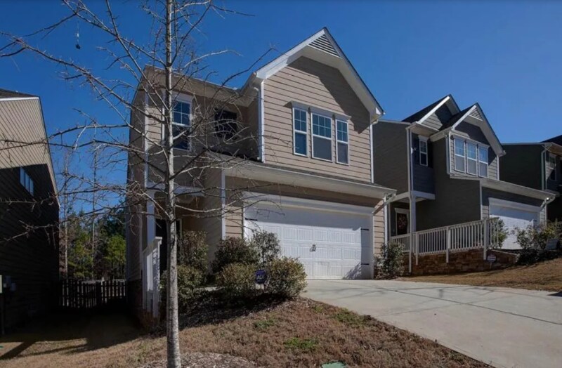 Foto principal - 84 Harrison Dr