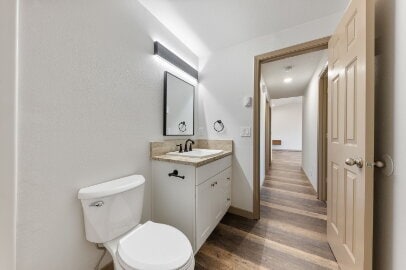 Foto del edificio - Spacious and Updated Pet Friendly Home