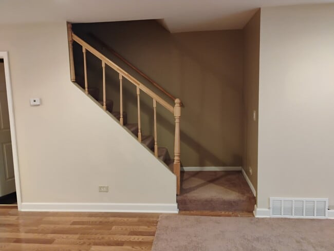 Building Photo - 9501 Sumac Rd