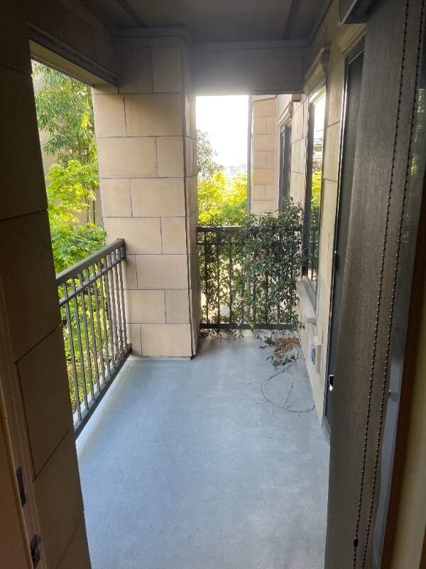 Foto del edificio - 745 Bellevue Ave E