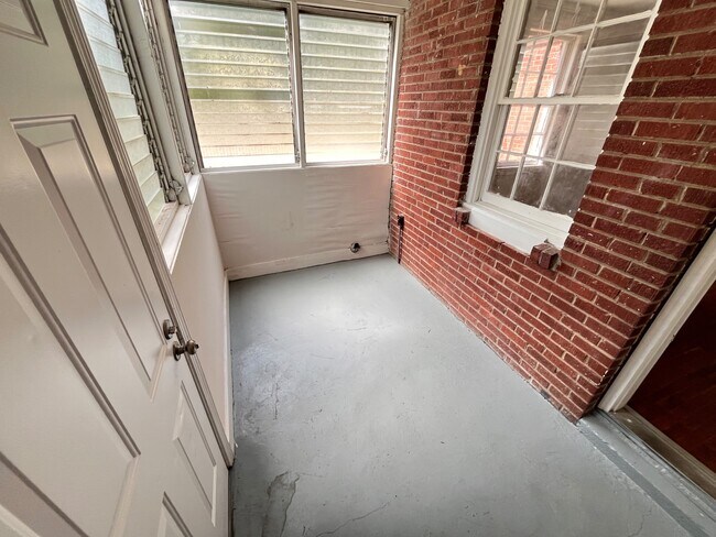 Foto del edificio - 4844 Linden St