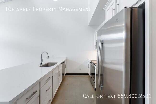 Building Photo - Take a Look At This!