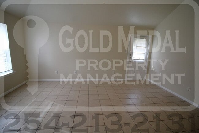 Building Photo - 601 N Gilmer St
