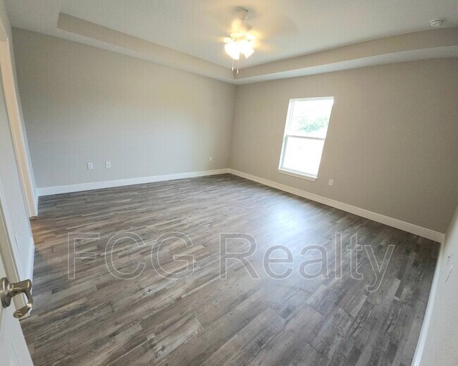 Foto del edificio - 223 Oak Lane Loop