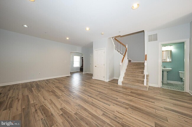 Foto del edificio - 757 Whitetail Cir