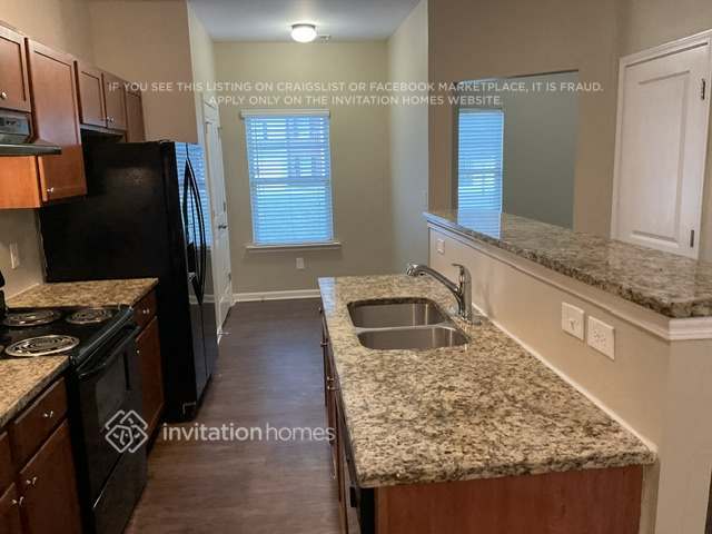 Building Photo - 3015 Stonebrook Cove