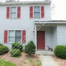 Building Photo - 12 D Port W Ct