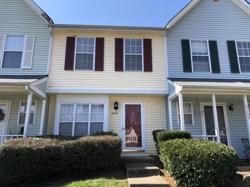Foto principal - 6107 Windsor Gate Ln