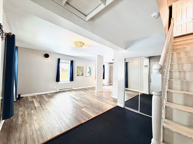 Foto del edificio - 924 Electric Ave