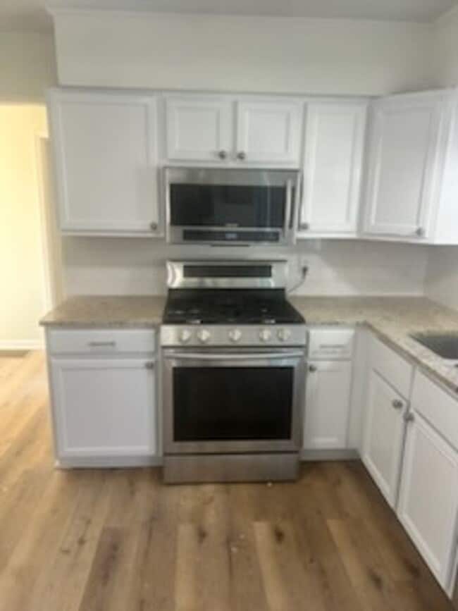 Foto del edificio - COMING SOON! Renovated 3 BR, 2 Bath House!...