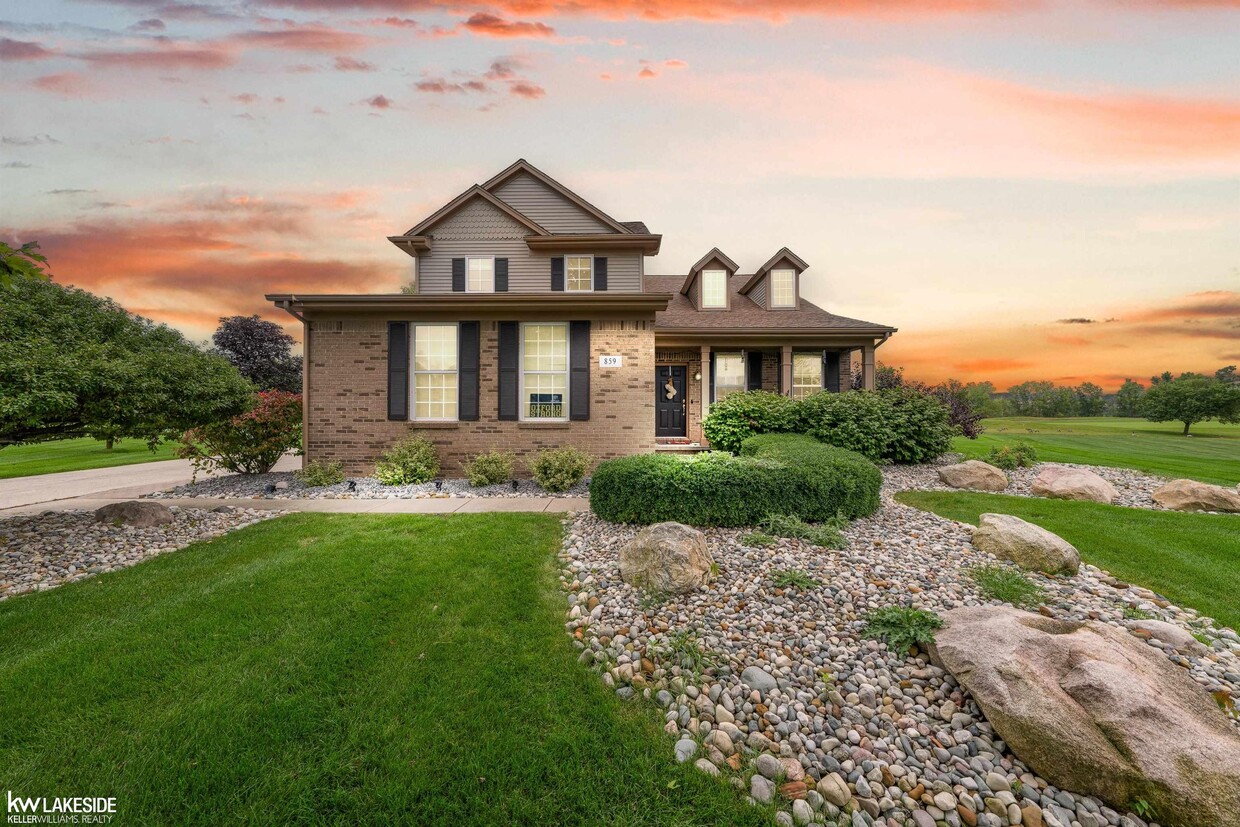 Foto principal - 859 Eastlake Ct