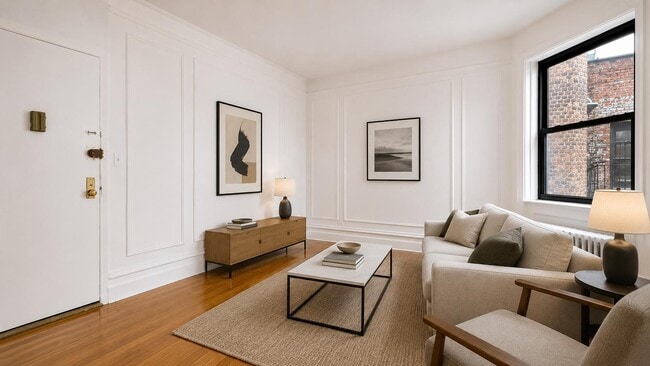 Building Photo - 45 Tiemann Pl