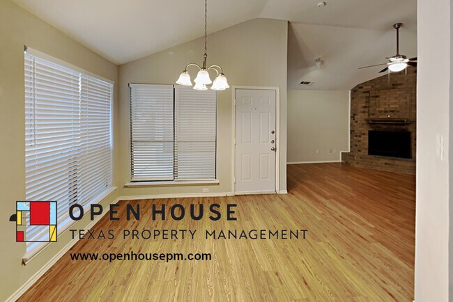 Foto del edificio - 207 Valley Spring Dr Arlington