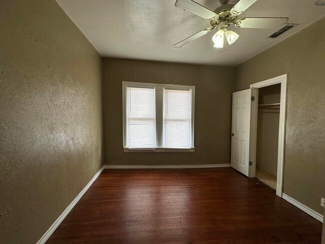 Foto del edificio - 2012 Monroe St