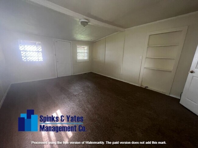 Building Photo - 802 Juniper Street