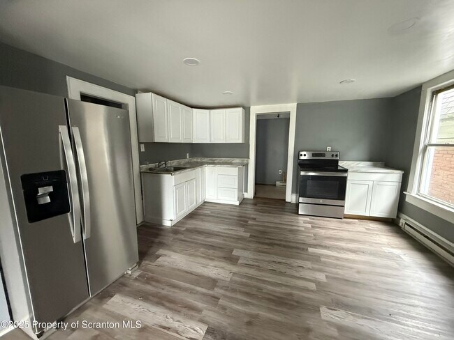 Foto del edificio - 409 Pittston Ave