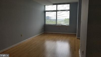 Building Photo - 5750 Bou Ave