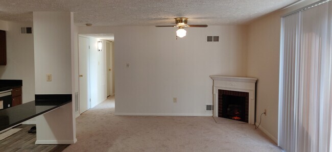 Building Photo - 701 Heather Ridge Dr