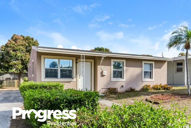 Building Photo - 923 Bradley Ct