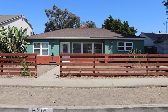 Building Photo - 6216 Babcock Ave