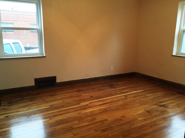 Building Photo - 3702 Venable Ave