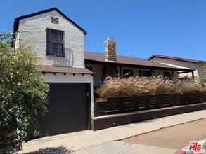 Building Photo - 1911 1/2 S Longwood Ave