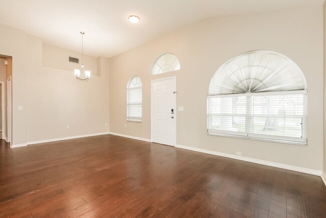 Building Photo - 2014 Cattleman Dr