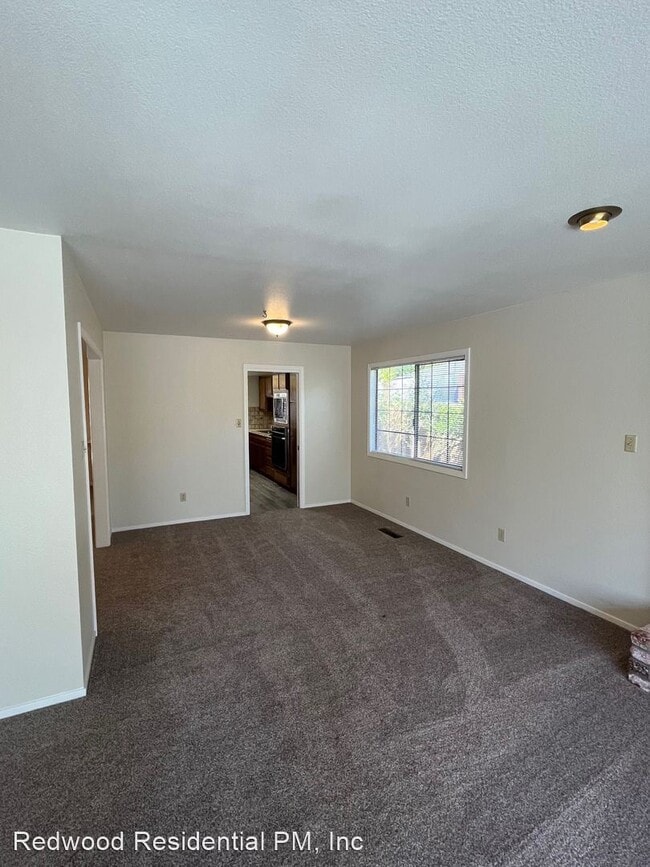 Foto del edificio - 3 br, 2 bath House - 2582 Knolls Drive