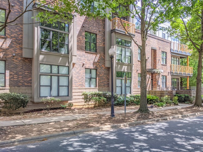 Foto del edificio - 716 N Davidson St