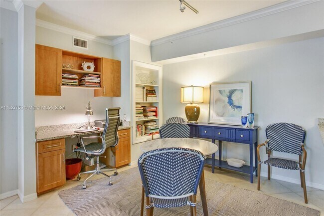 Foto del edificio - 6426 Emerald Dunes Dr