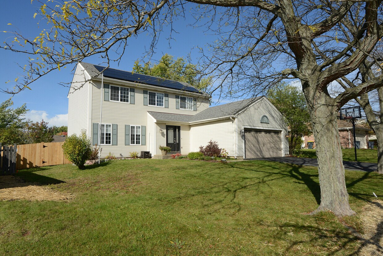 Primary Photo - 460 Danbury Dr