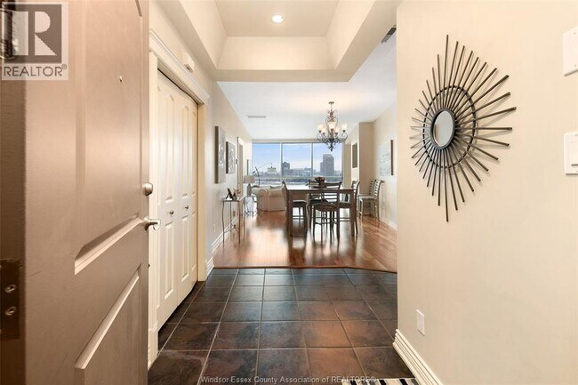 Photo du bâtiment - 1225 Riverside Dr W