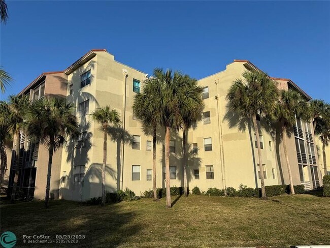 Building Photo - 1810 N Lauderdale Ave