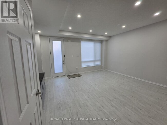 Building Photo - 30 Woodstream Dr