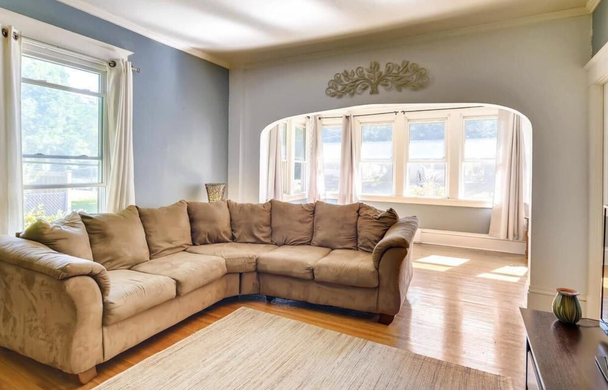 4843 Stewart Ave, White Bear Lake, MN 55110 Townhouse for Rent in