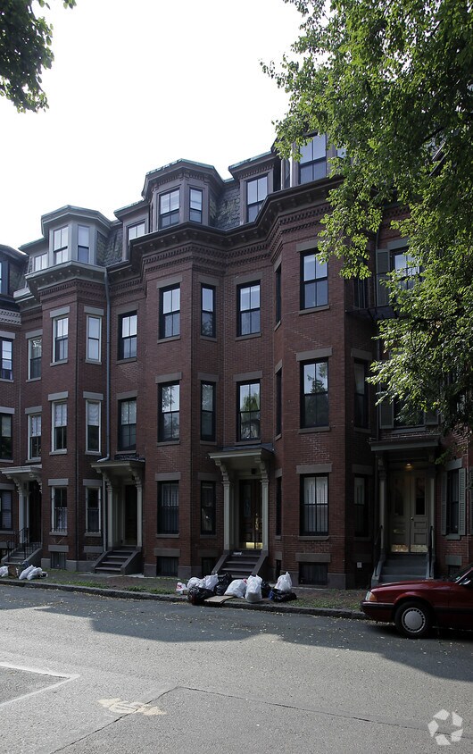 Building Photo - 50-52 Appleton St