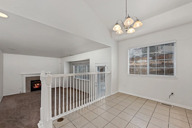 Foto del edificio - 1061 Laurenwood Ln