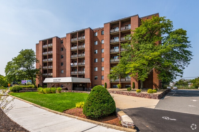 Building Photo - Ocean Point Apartments