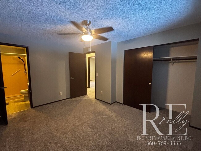 Foto del edificio - Cozy 3-Bedroom Home in Desirable Poulsbo Neighborhood