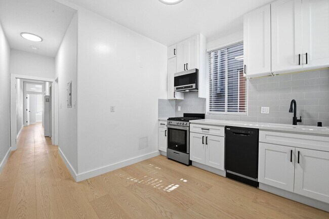 Foto del edificio - 381 Ivy St