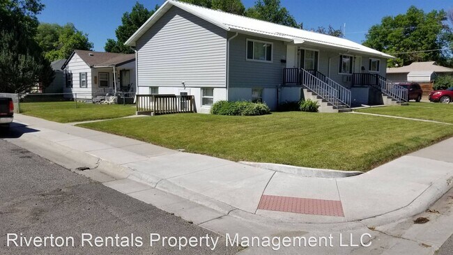 Foto del edificio - 221 E Sunset Dr