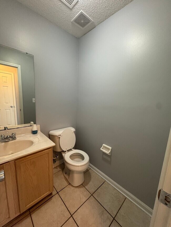 Building Photo - 7857 Windy Willow Rd