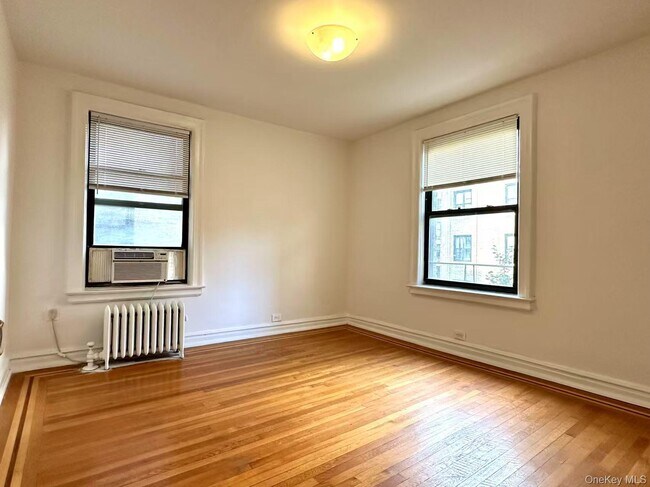 Foto del edificio - 70 Haven Ave