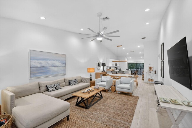 Building Photo - 2904 Spanish Trail