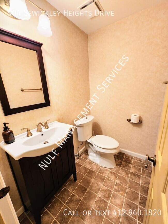 Foto del edificio - 904 Sewickley Heights Dr