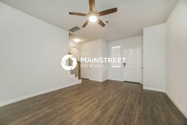 Foto del edificio - 4 Bedroom Pet-Friendly Home in HUMBLE, TX with Main Street Renewal